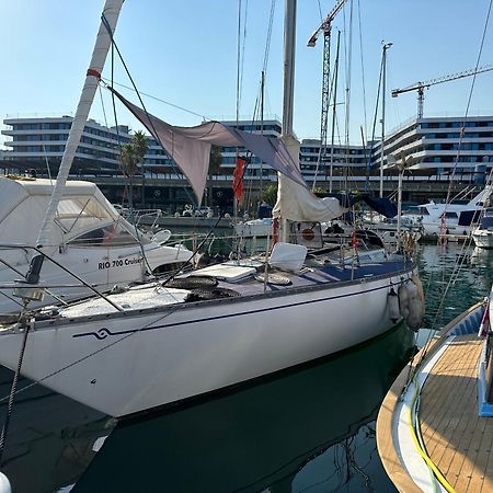 Unique Wooden Sail Yacht + 2 Bikes Included! 호텔 산트 아드리아 데 베소스 외부 사진