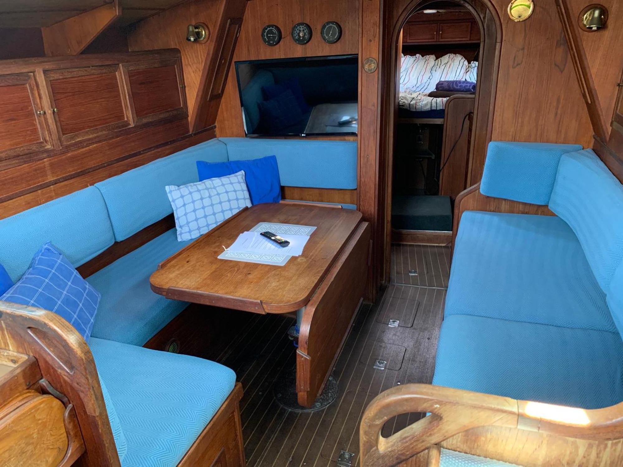 Unique Wooden Sail Yacht + 2 Bikes Included! 호텔 산트 아드리아 데 베소스 외부 사진